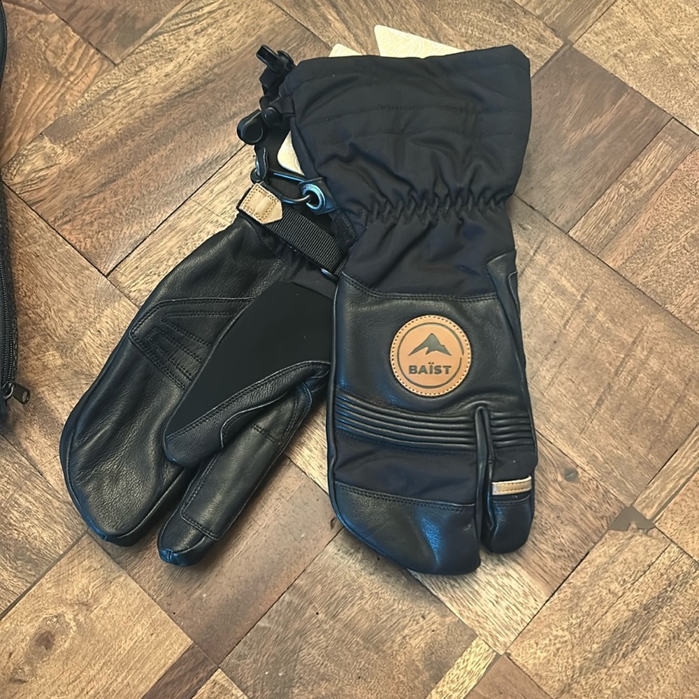 Biast Trigger System Gloves Size 100-Black